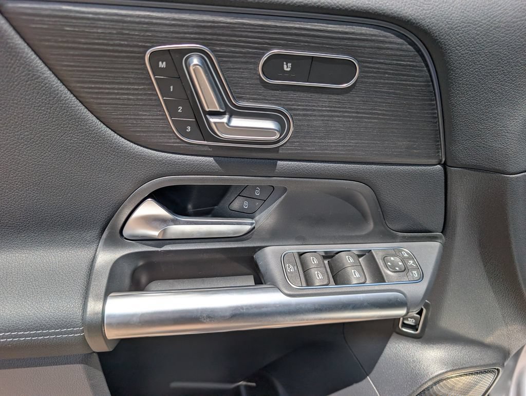 New 2026 Mercedes-Benz GLA 250 4MATIC image 25