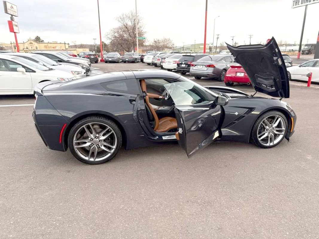 Used 2015 Chevrolet Corvette Stingray Coupe w/ 2LT Preferred Equipment Group image 9