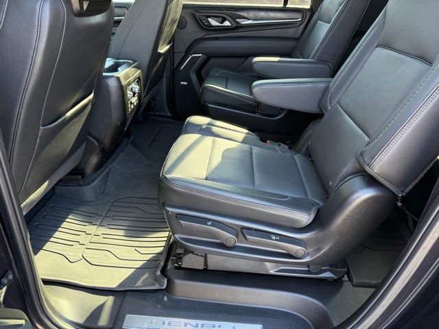 Used 2024 GMC Yukon XL Denali w/ Advanced Technology Package image 21