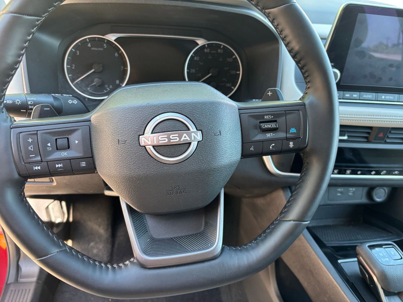 Used 2025 Nissan Rogue SV AWD/4WD image 30