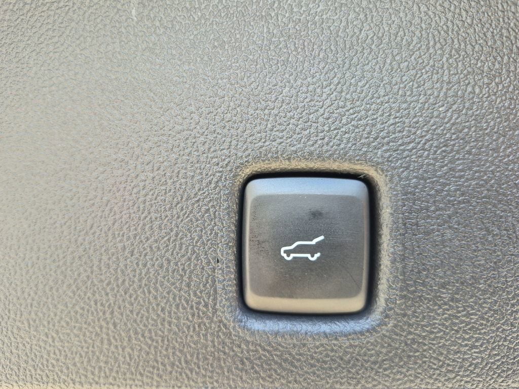 Certified 2022 Ford Escape SEL image 11