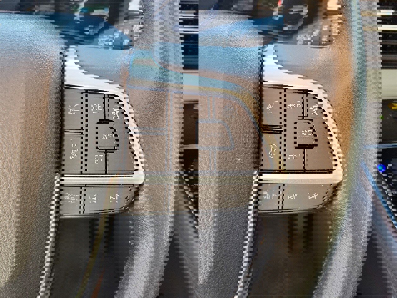 Used 2024 Toyota Sienna XLE image 22