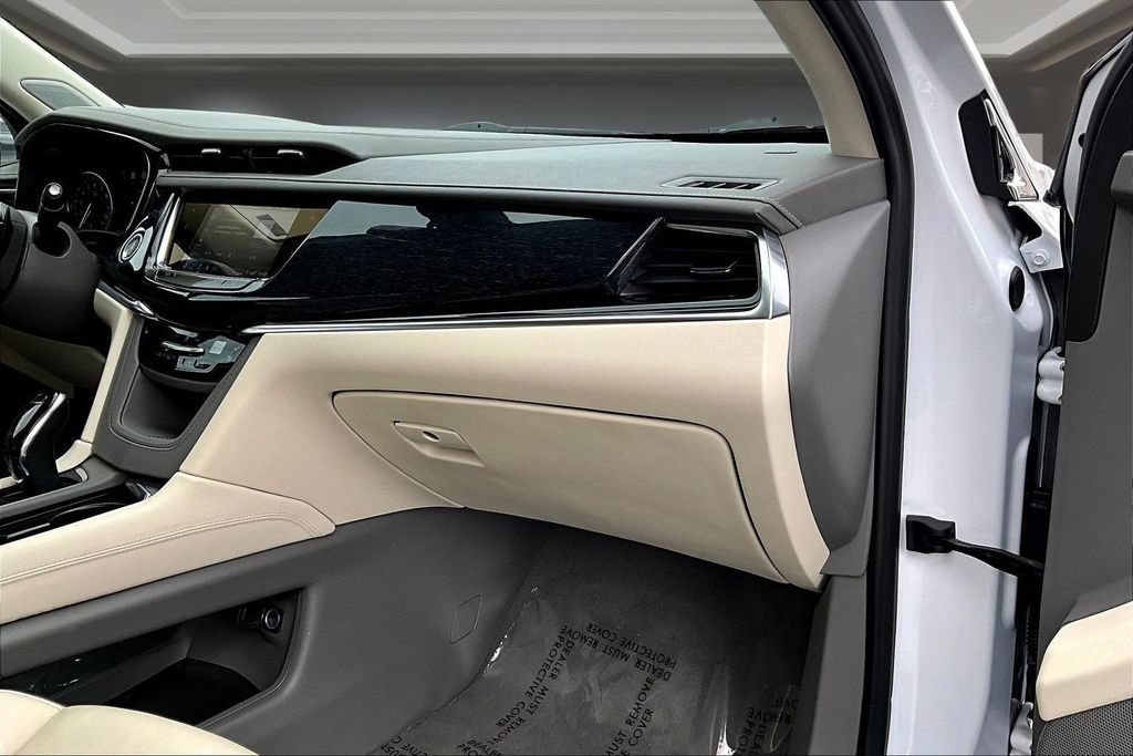 Certified 2024 Cadillac XT6 Premium Luxury w/ Technology Package AWD/4WD image 27