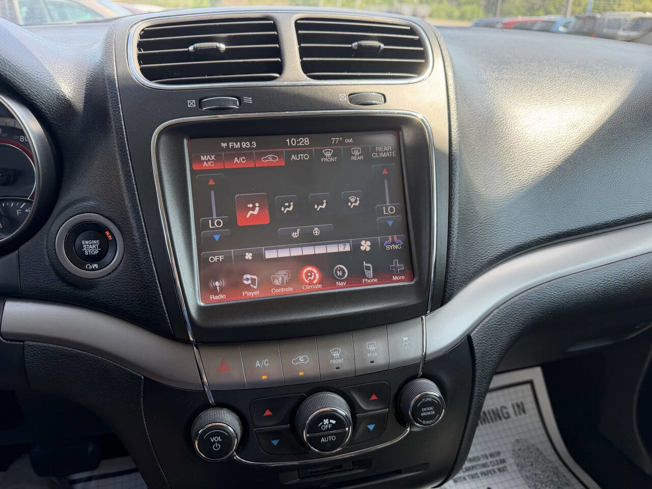 Used 2018 Dodge Journey Crossroad w/ Nav & Sun Group AWD/4WD image 25