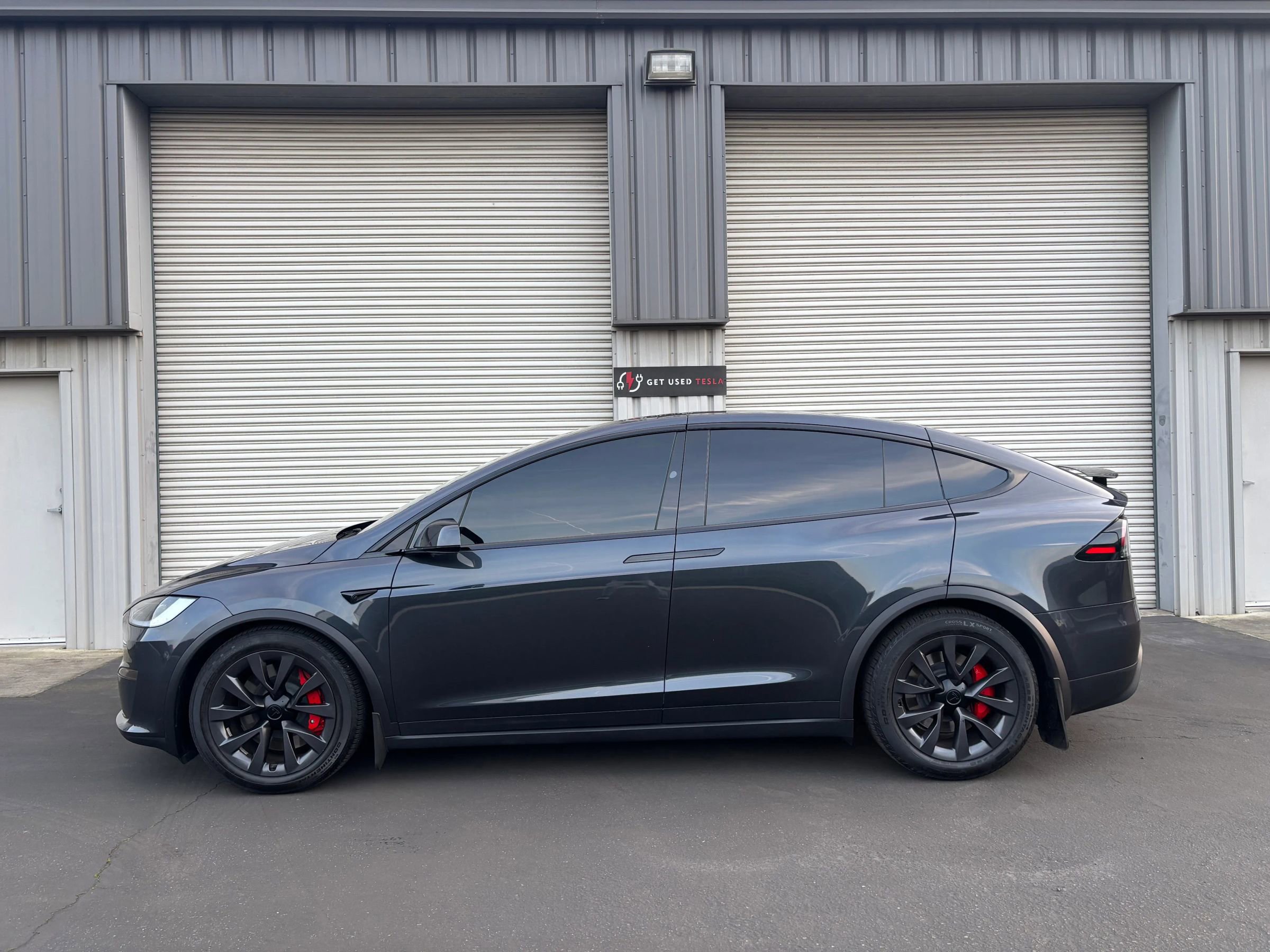 Used 2024 Tesla Model X Plaid image 4