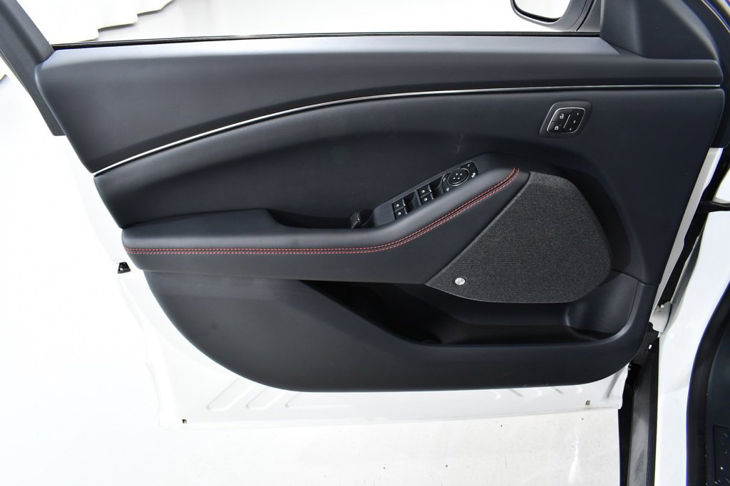 Used 2025 Ford Mustang Mach-E Premium w/ Sport Appearance Package image 25