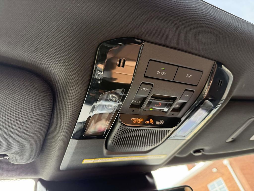 Used 2025 Lexus GX 550 Premium+ w/ Accessory Package (2T) image 27