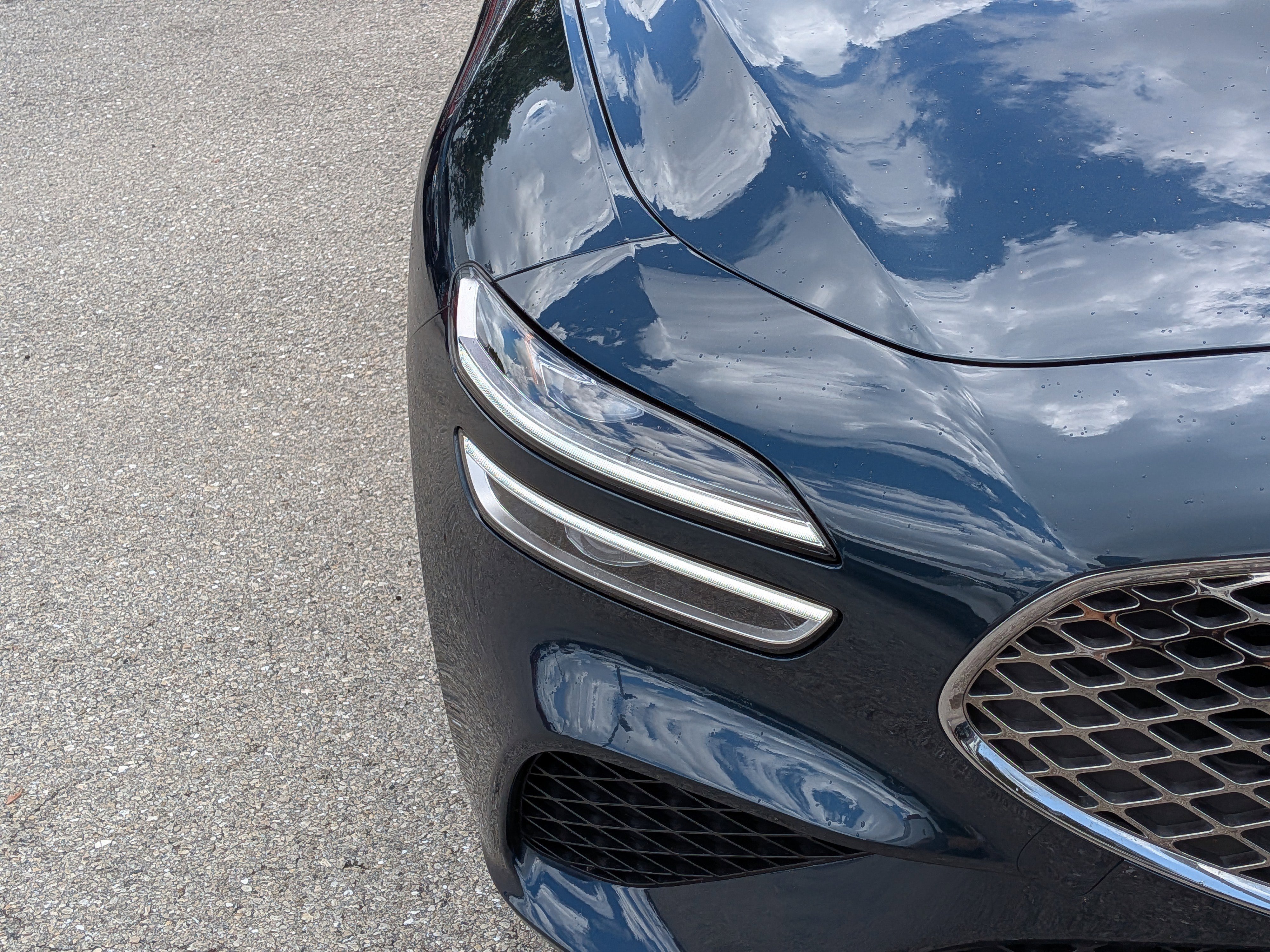 Used 2025 Genesis G70 2.5T RWD image 10
