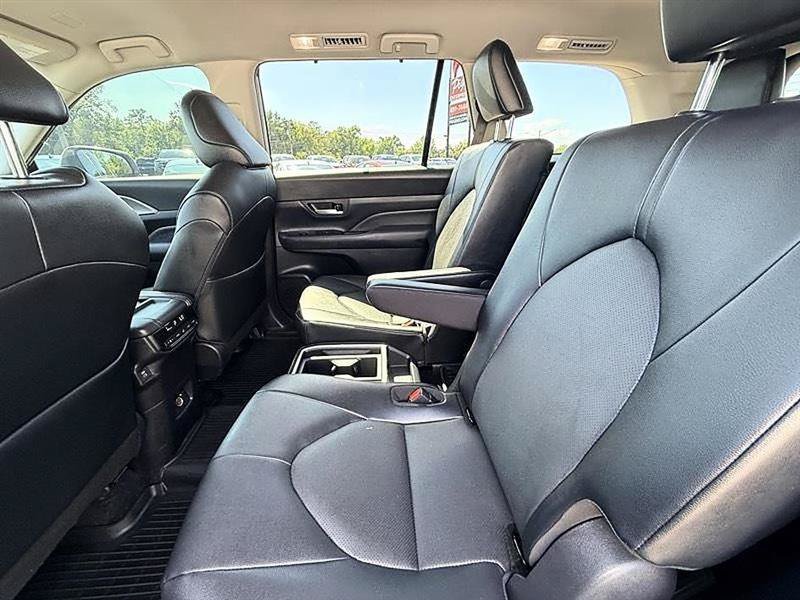 Used 2026 Toyota Grand Highlander FWD image 28