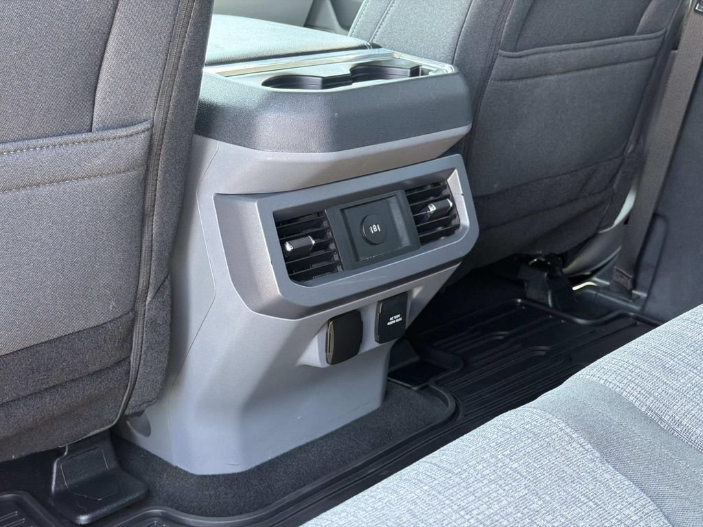 Used 2024 Ford F250 XLT w/ Black Appearance Package AWD/4WD image 25