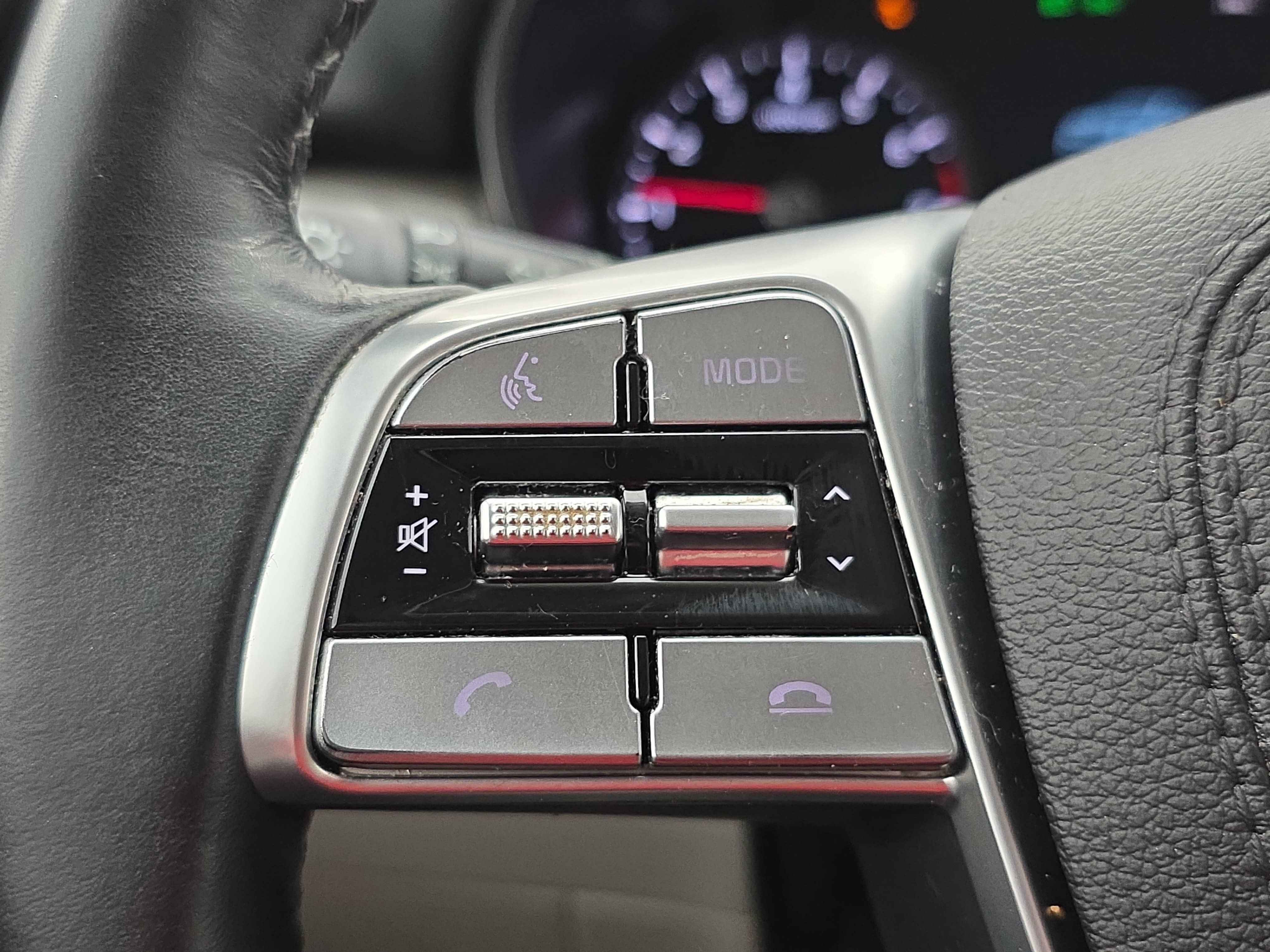 Used 2022 Kia Telluride EX w/ EX Premium Package AWD/4WD image 18