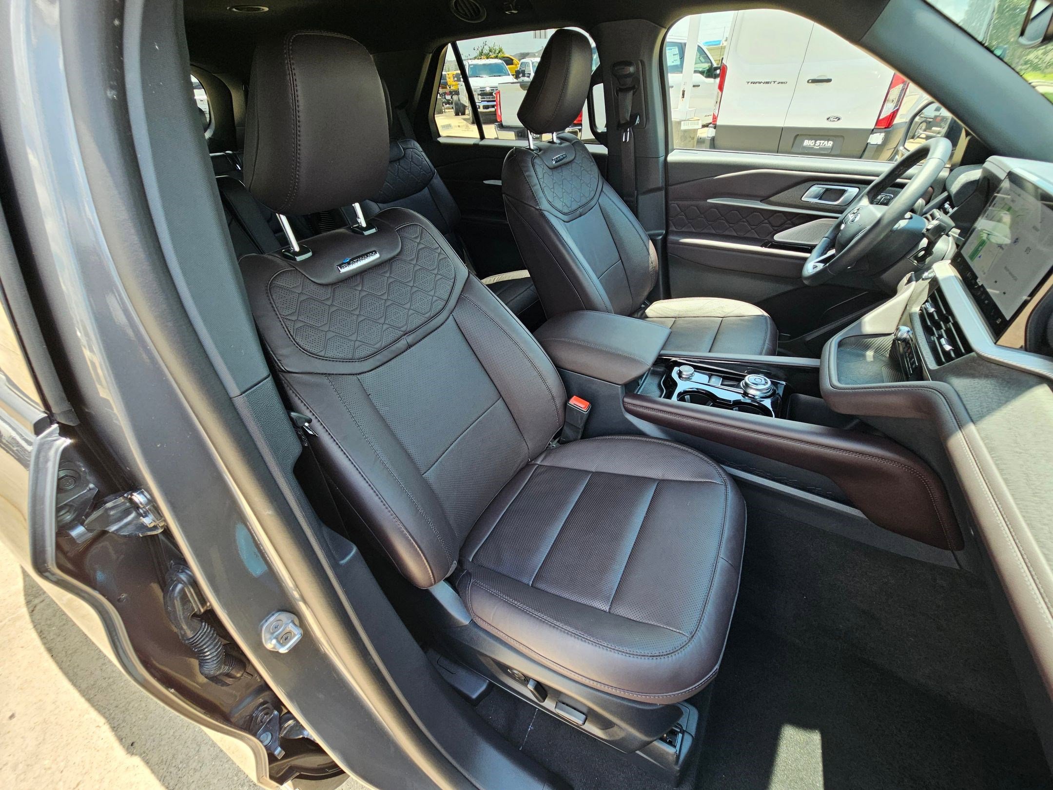 Used 2026 Ford Explorer Platinum w/ LUX Leather Package AWD/4WD image 43