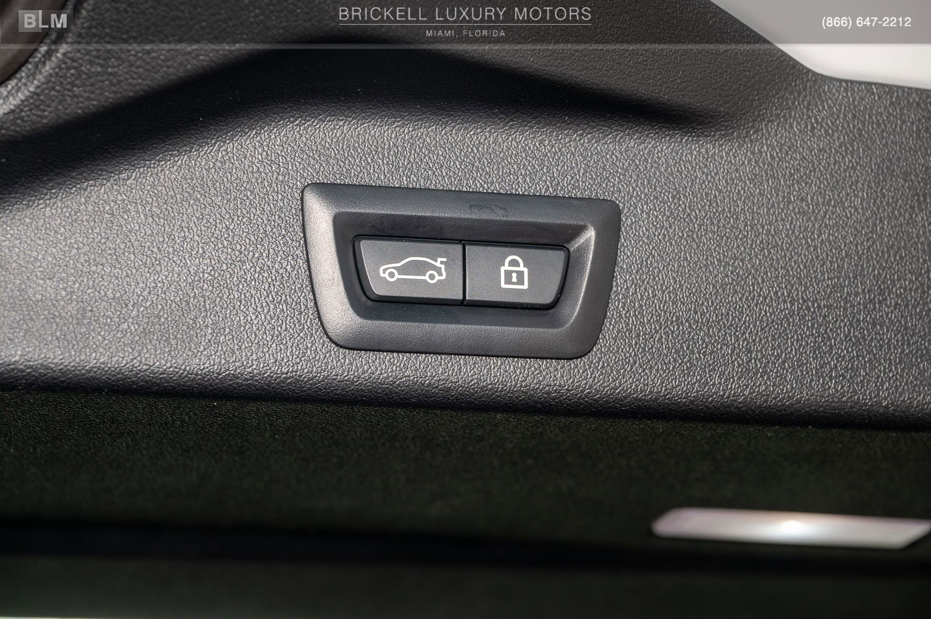 Used 2022 BMW X5 sDrive40i w/ M Sport Package image 16