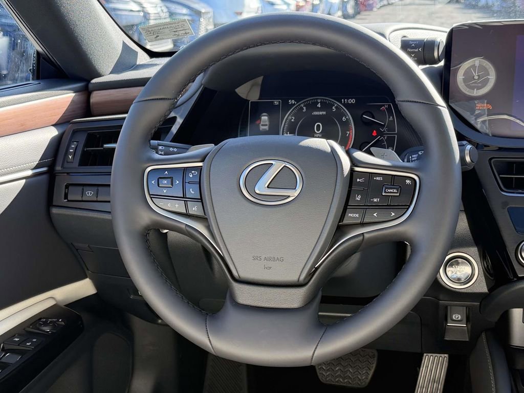 New 2025 Lexus ES 350 Premium image 9
