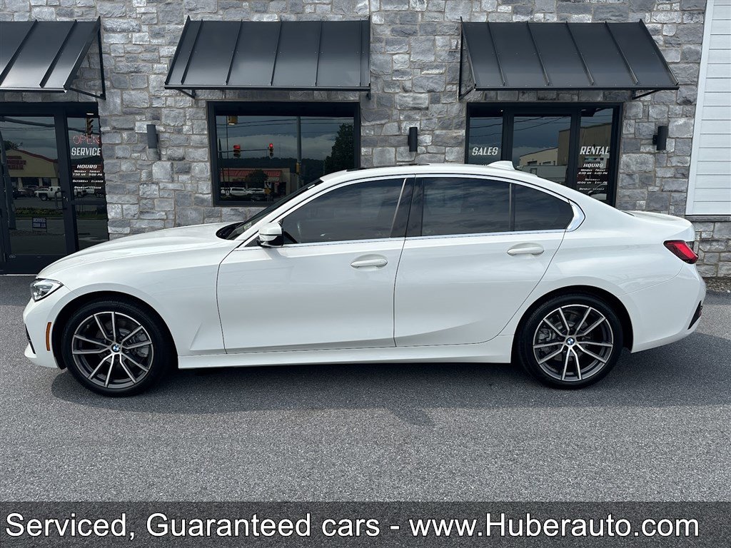 Used 2021 BMW 330i xDrive Sedan w/ Premium Package image 4