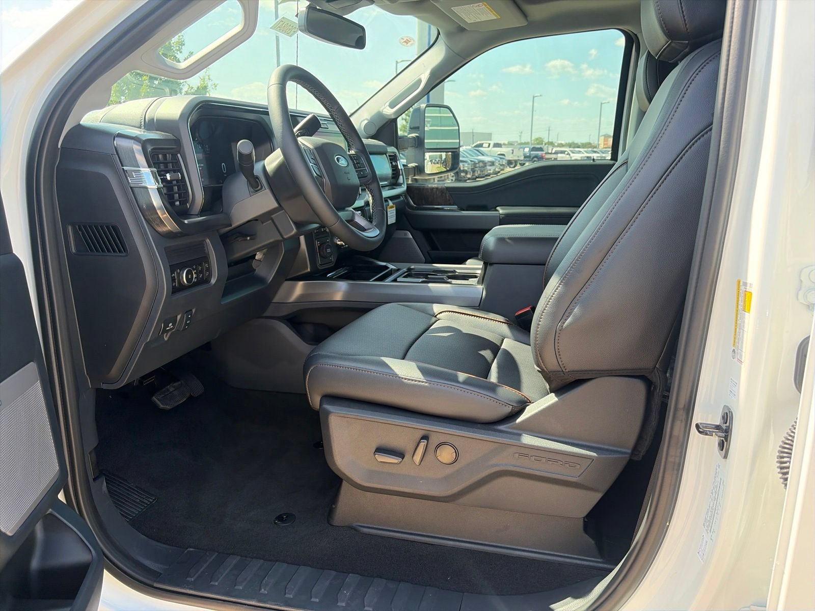 New 2026 Ford F350 Lariat w/ Lariat Premium Package AWD/4WD image 11