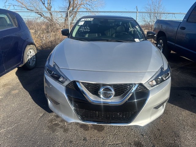 Used 2018 Nissan Maxima Platinum image 2