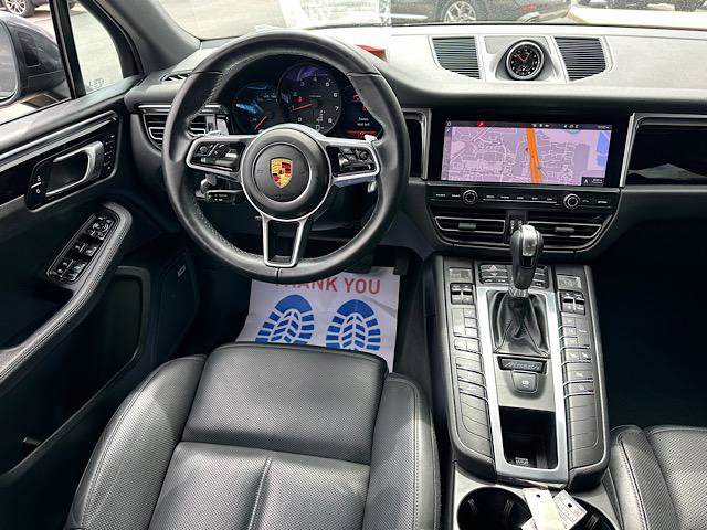 Used 2021 Porsche Macan image 22