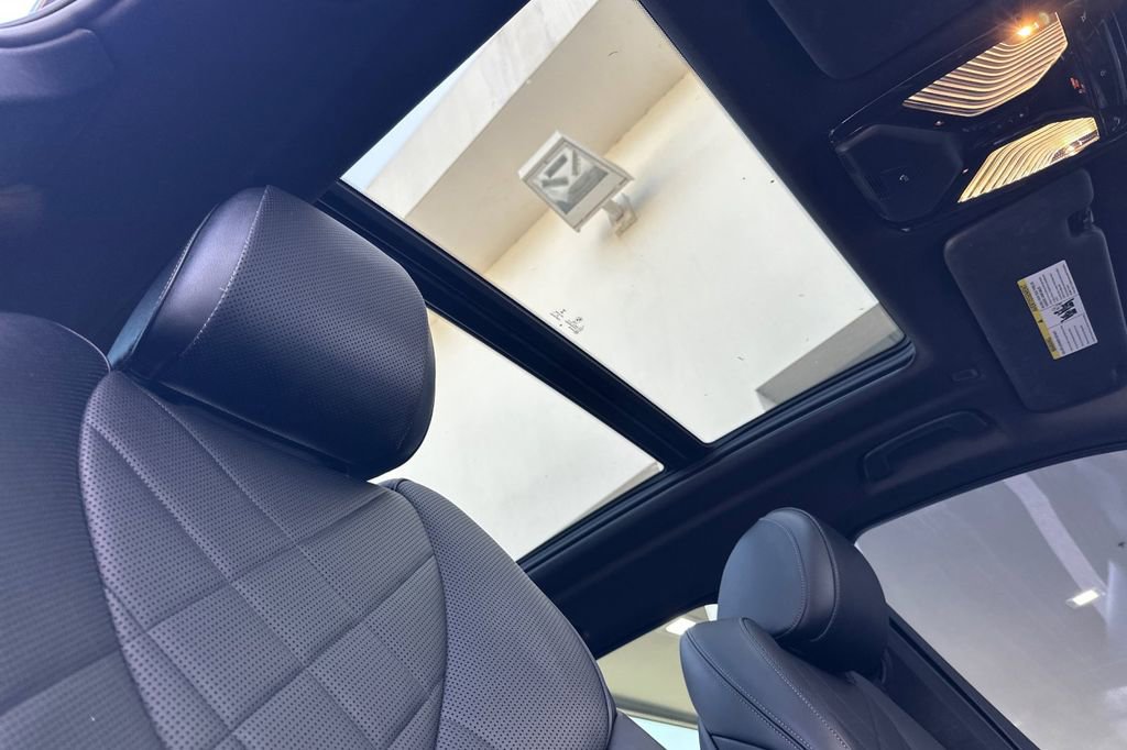 Used 2023 BMW X5 sDrive40i w/ M Sport Package image 18