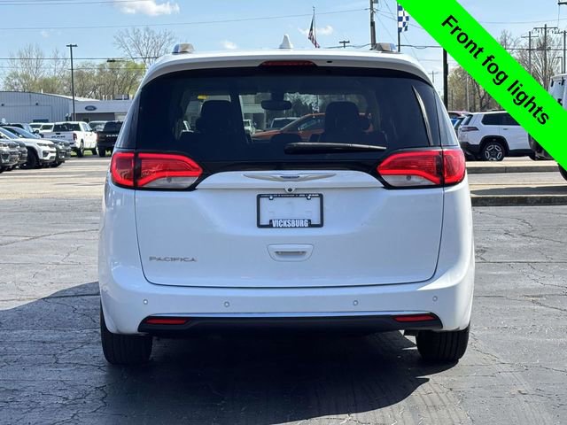 Used 2019 Chrysler Pacifica Touring-L image 36