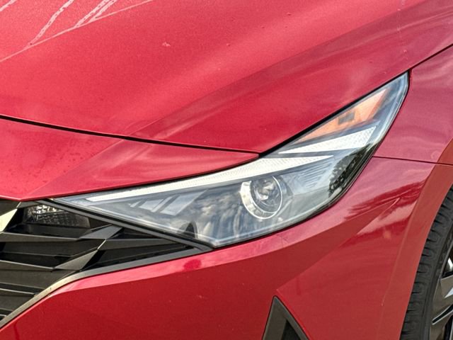 Used 2021 Hyundai Elantra SEL FWD image 4
