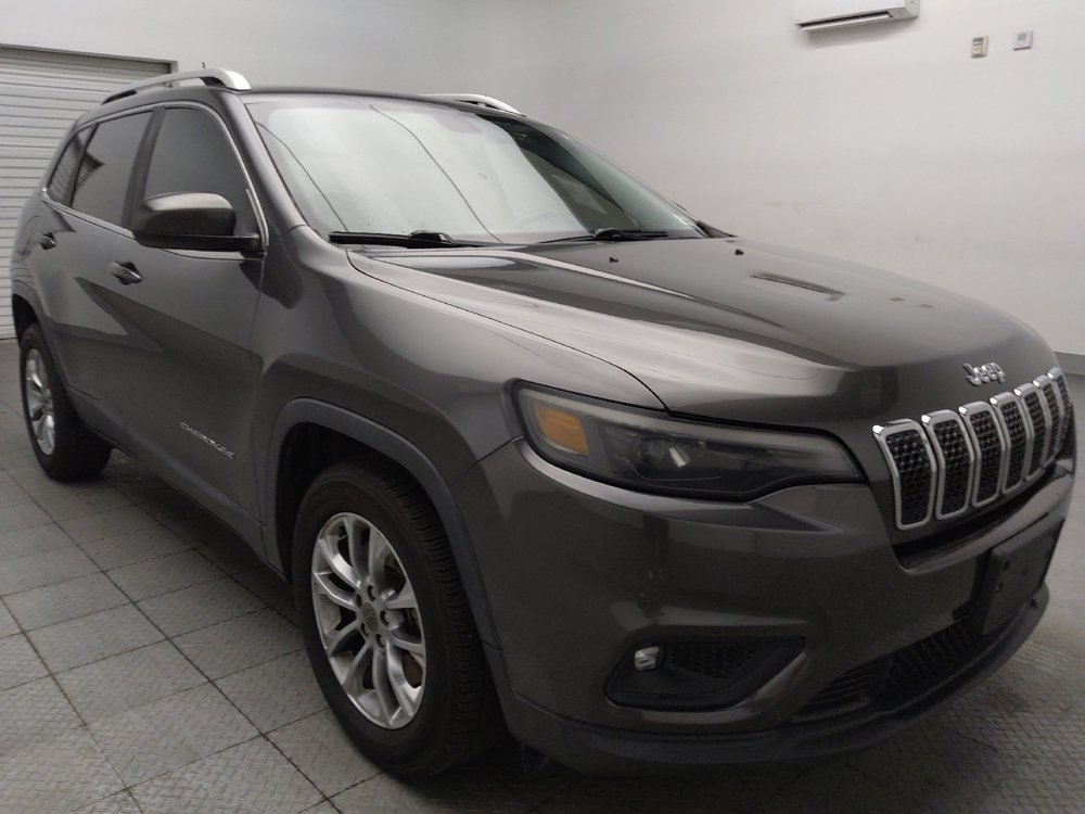 Used 2019 Jeep Cherokee Latitude Plus FWD image 13