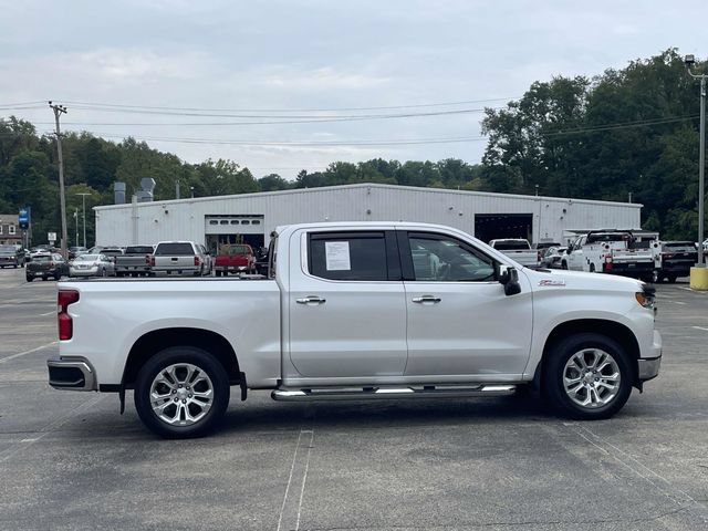 Used 2022 Chevrolet Silverado 1500 LTZ w/ LTZ Premium Package AWD/4WD image 3