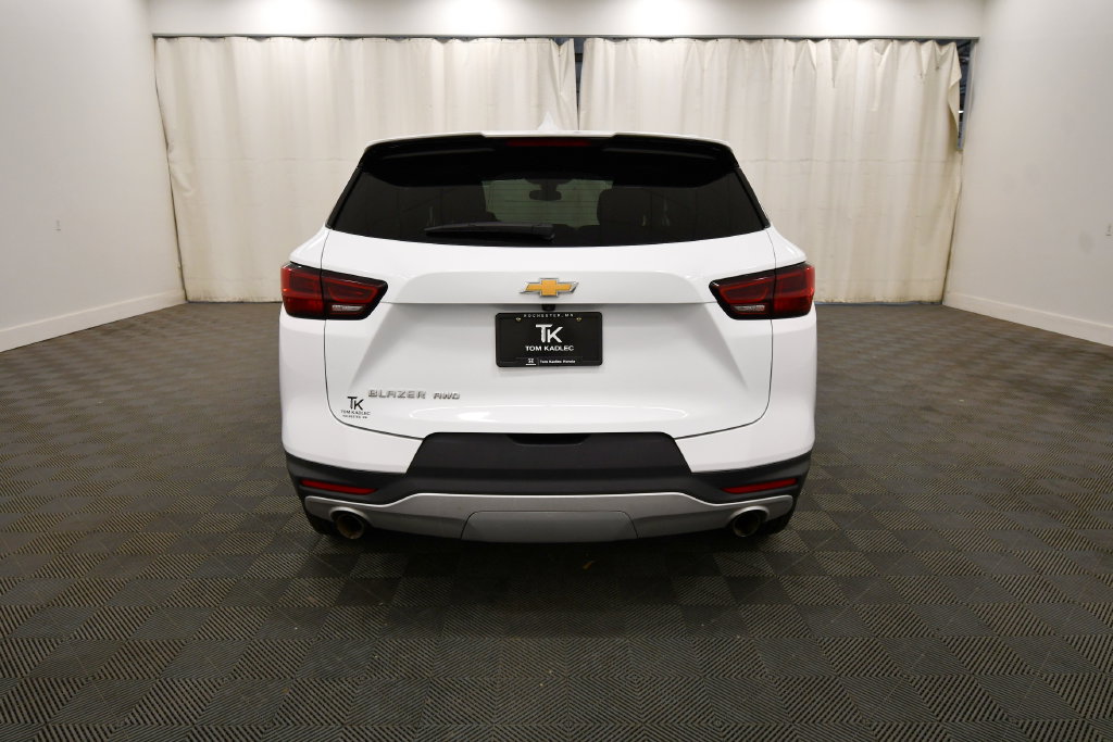 Used 2025 Chevrolet Blazer LT AWD/4WD image 6
