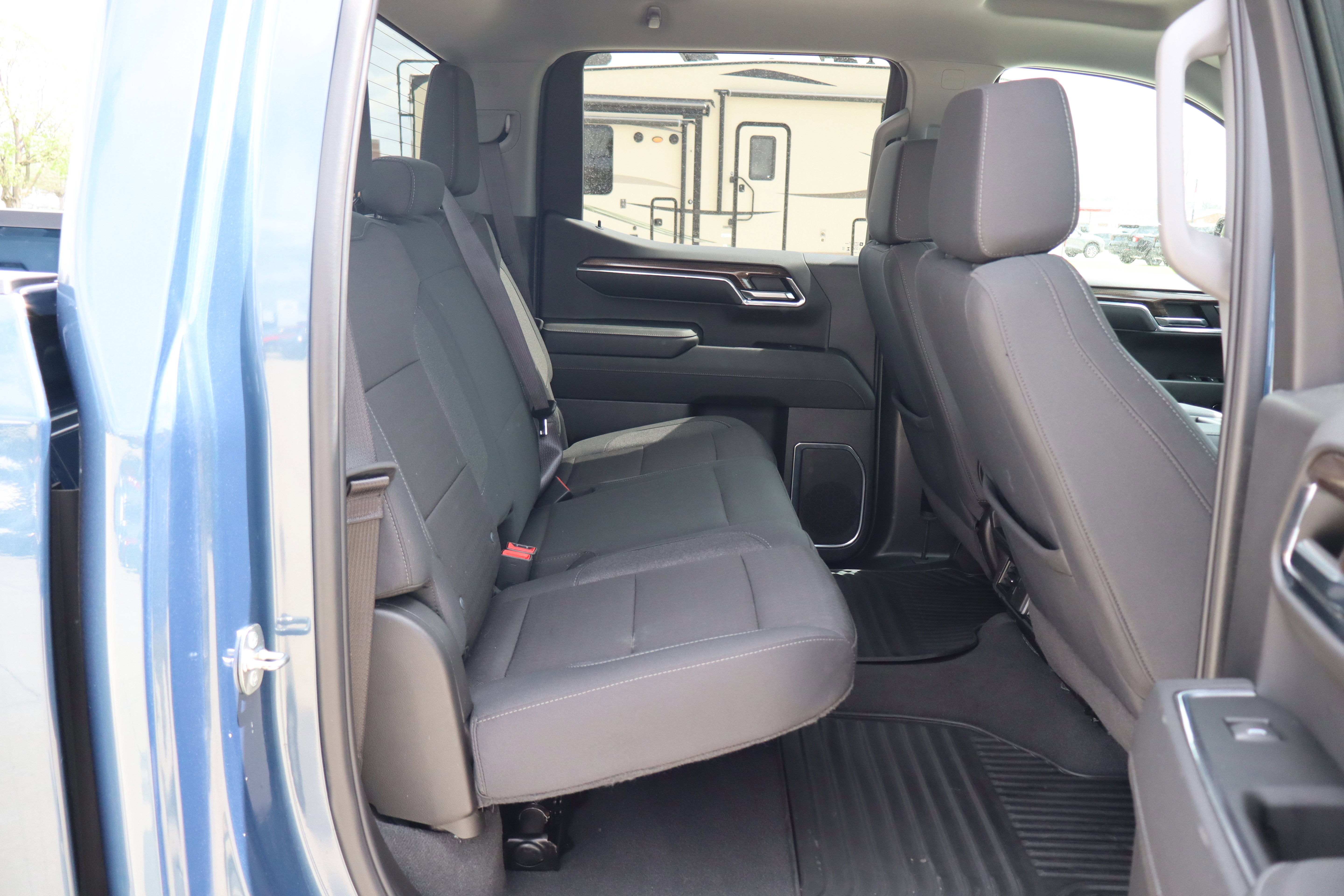 Used 2024 Chevrolet Silverado 1500 LT AWD/4WD image 12