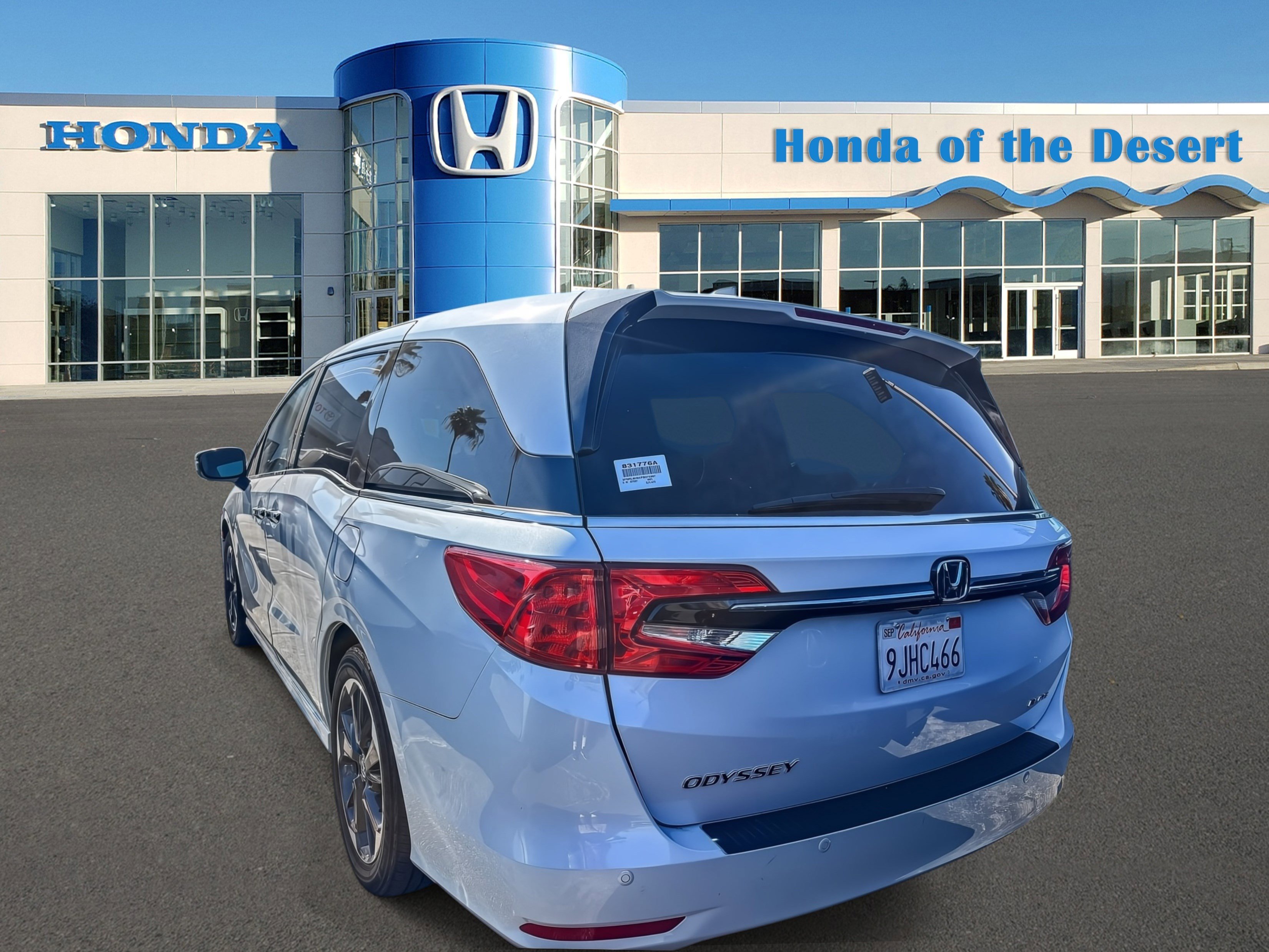 Used 2023 Honda Odyssey Elite image 5