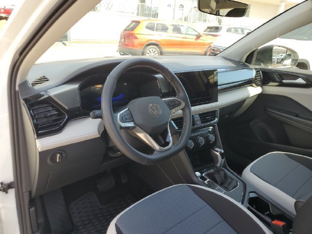 Certified 2025 Volkswagen Taos S FWD image 23