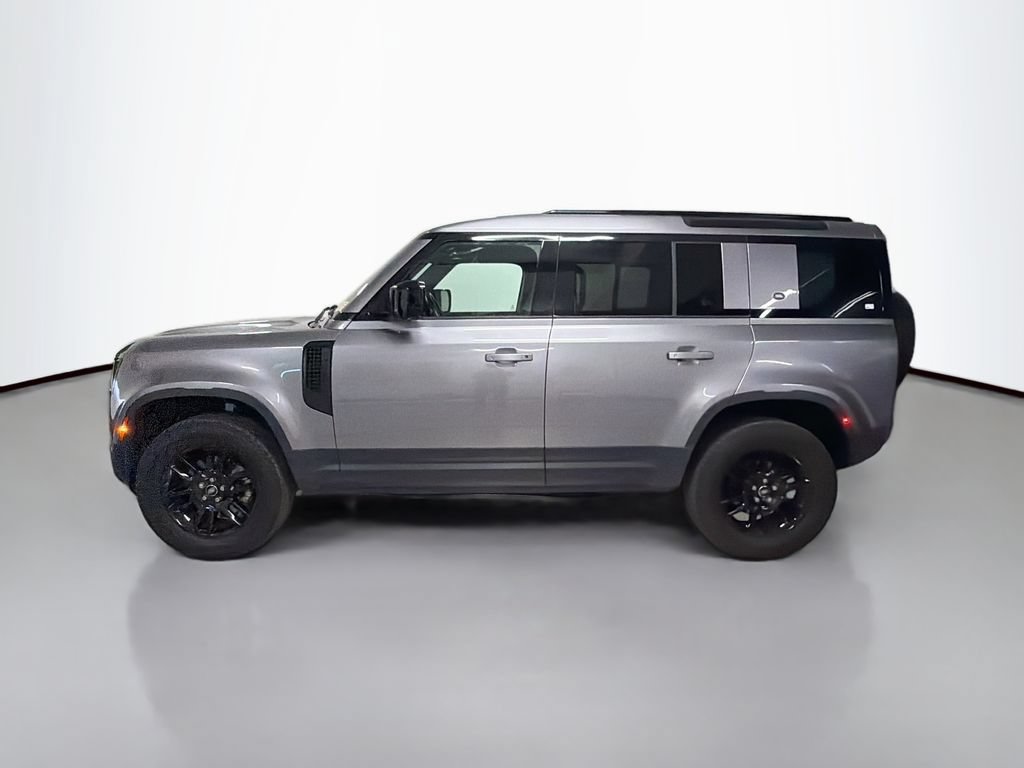 Used 2023 Land Rover Defender 110 AWD/4WD image 2