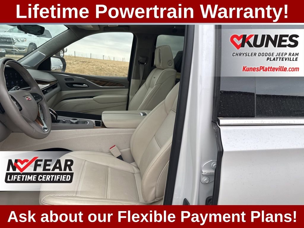 Used 2023 Cadillac Escalade Premium Luxury Platinum image 15