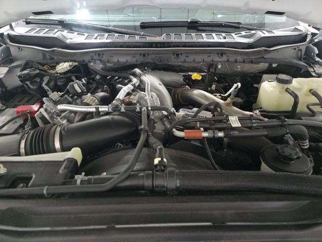 Used 2025 Ford F450 Platinum w/ FX4 Off-Road Package image 16