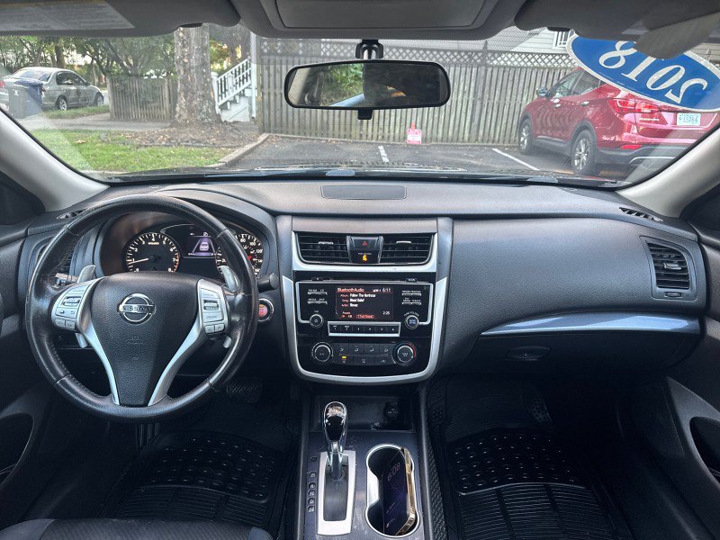 Used 2018 Nissan Altima FWD image 15
