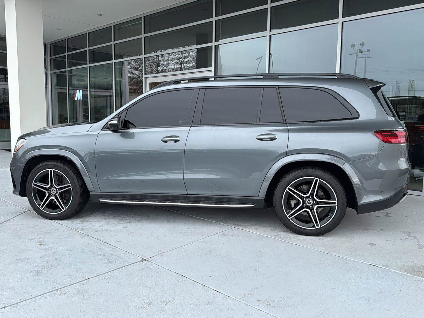 Used 2024 Mercedes-Benz GLS 450 GLS 450 image 3