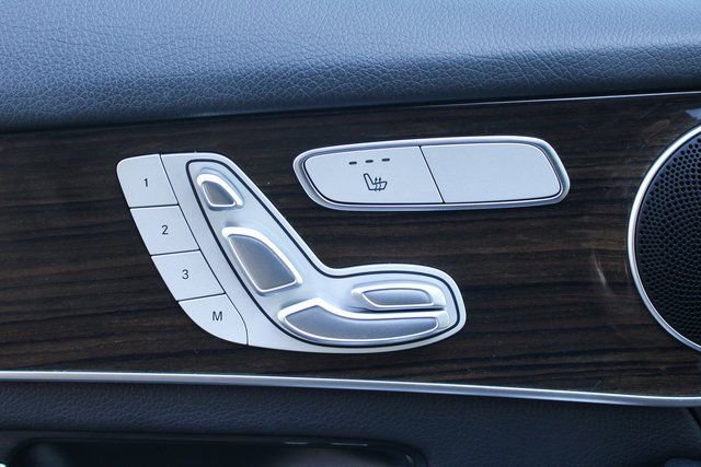 Used 2022 Mercedes-Benz GLC 300 4MATIC image 12