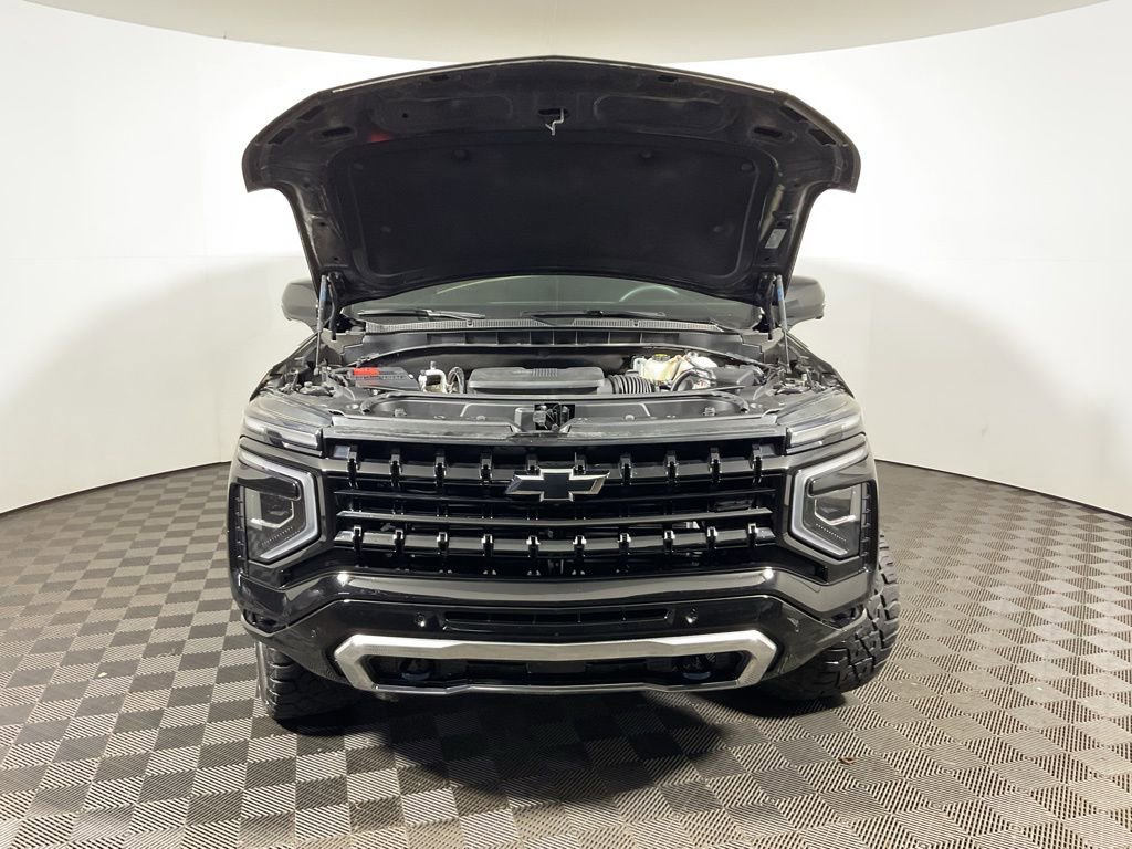 Used 2025 Chevrolet Tahoe Z71 w/ Comfort Package image 7