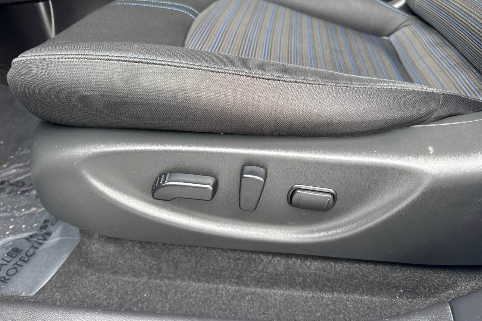Used 2025 Nissan Leaf SV Plus FWD image 14