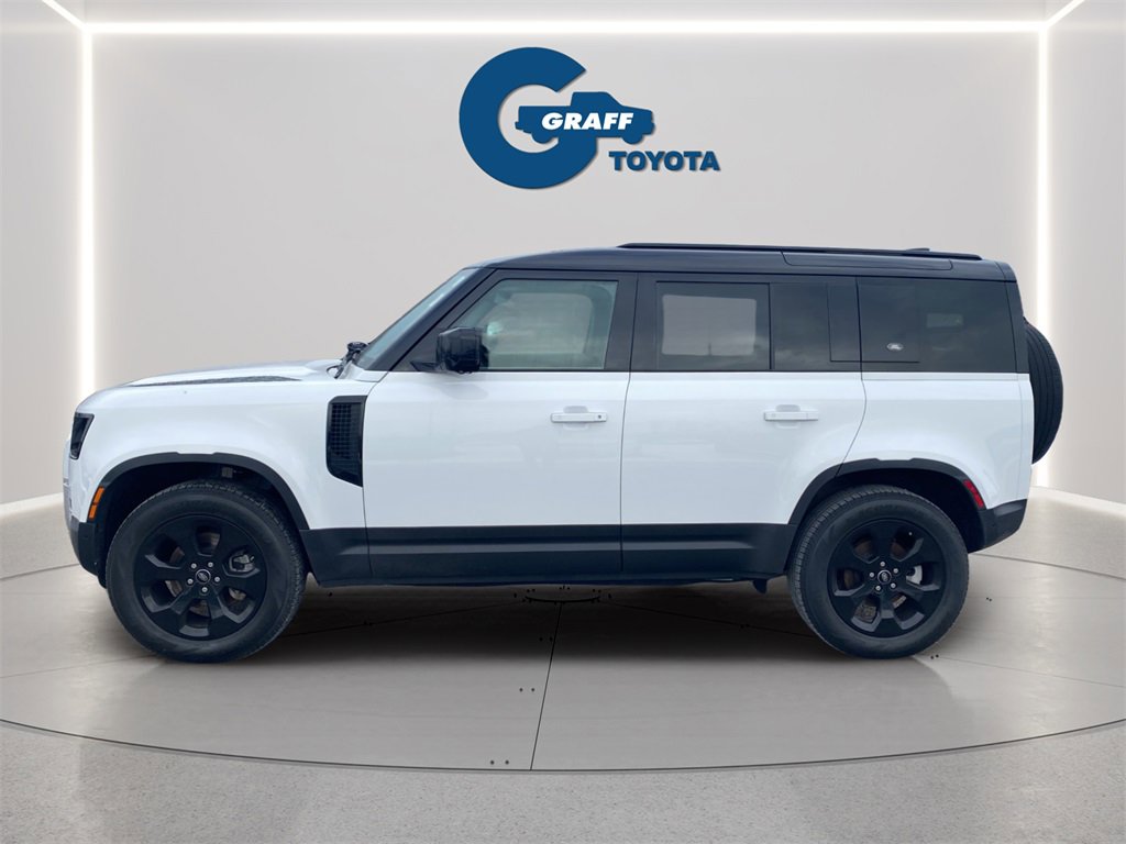 Used 2022 Land Rover Defender 110 S image 2