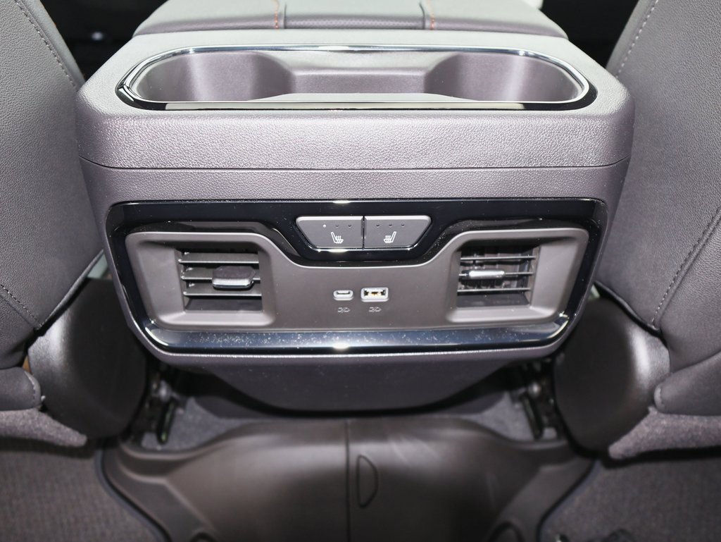 New 2026 GMC Sierra 1500 AT4 w/ AT4 Premium Package image 11