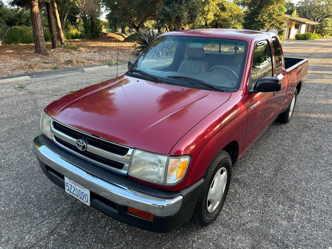 Used 1999 Toyota Tacoma 2WD Xtracab image 3