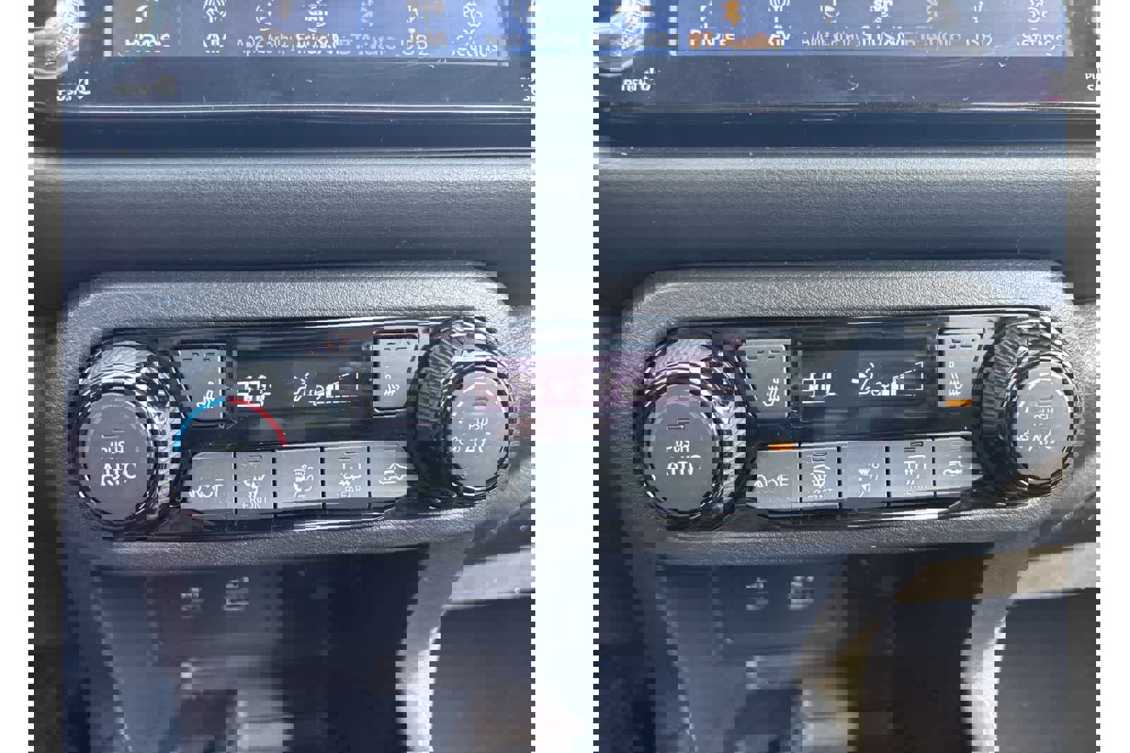 Certified 2023 Nissan Kicks SR w/ SR Premium Package image 18