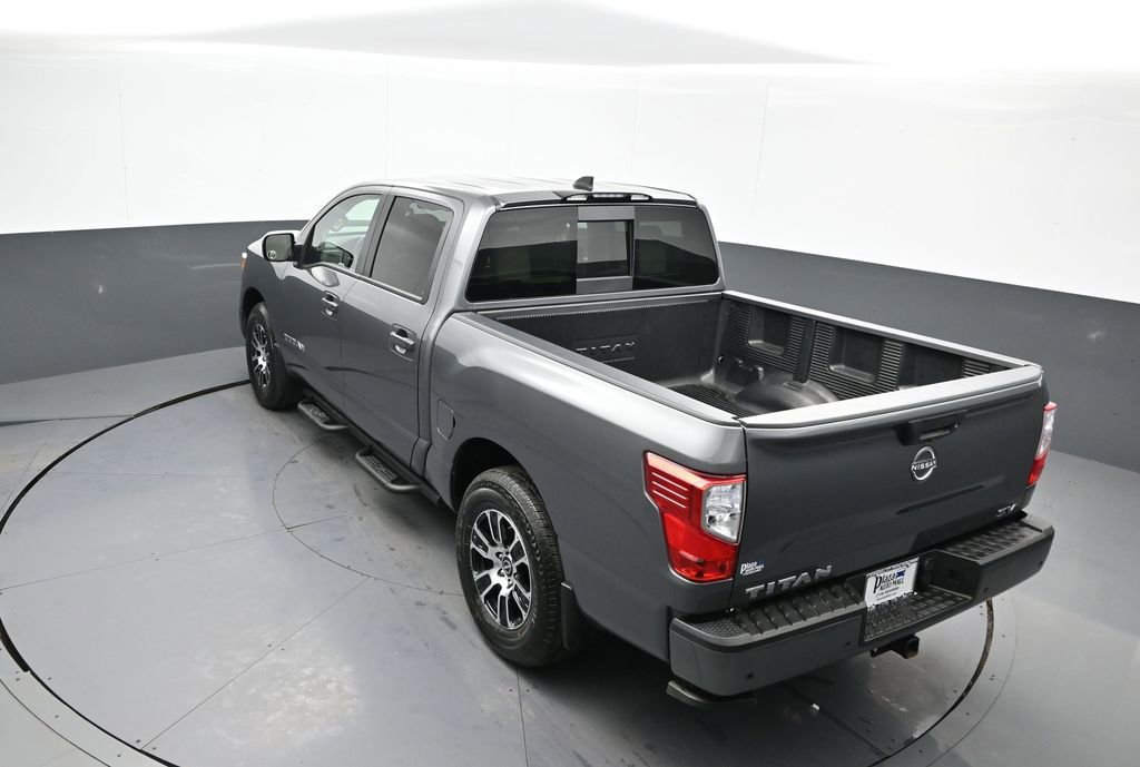 Used 2024 Nissan Titan SV w/ SV Convenience Package image 37