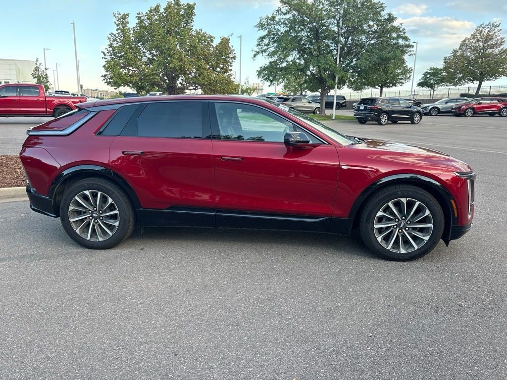 Certified 2024 Cadillac Lyriq Sport AWD/4WD image 7