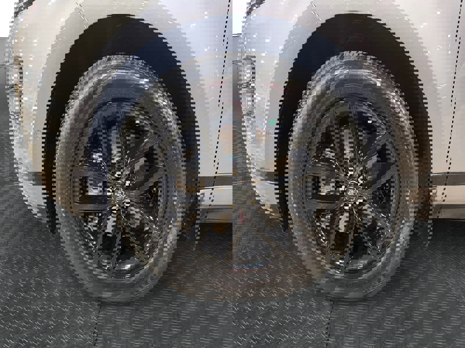 Used 2024 Land Rover Range Rover Evoque Dynamic SE image 14