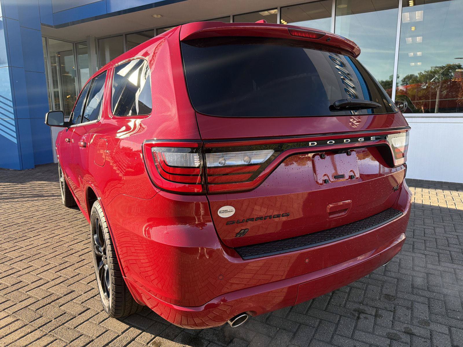 Used 2020 Dodge Durango R/T w/ Blacktop Package AWD/4WD image 3