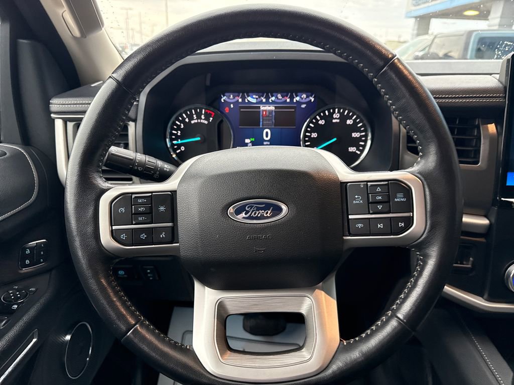 Used 2024 Ford Expedition Max XLT image 18