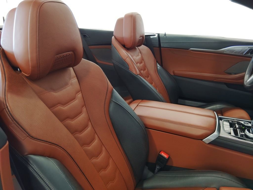 Used 2024 BMW M850i xDrive Convertible image 39