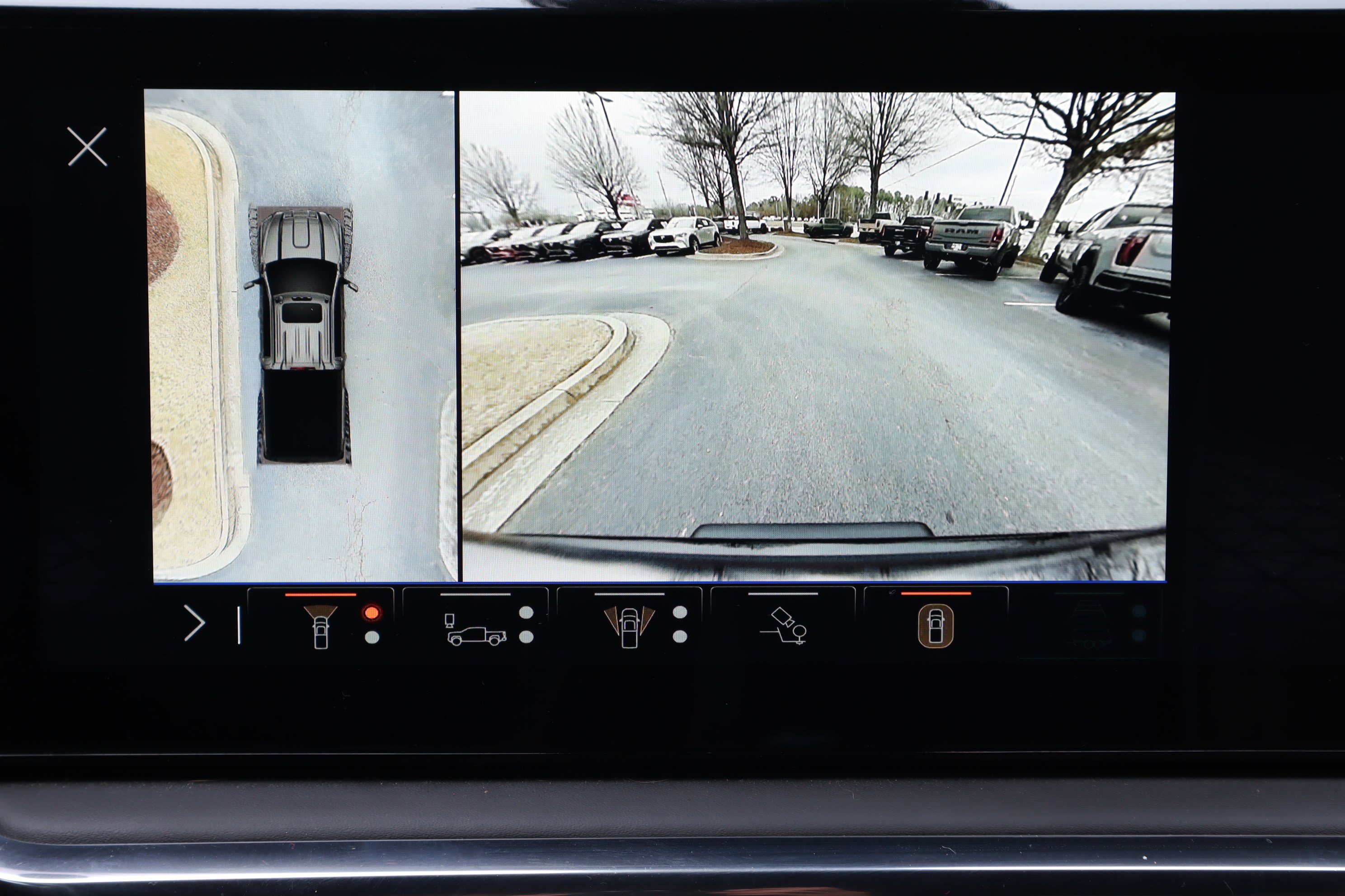 Used 2025 GMC Sierra 2500 Denali Ultimate image 14